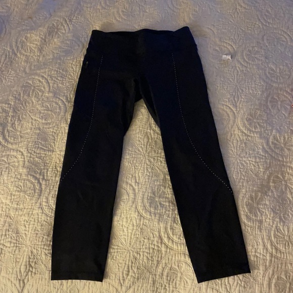 Lululemon crop 21’ navy blue size 6 - Picture 3 of 4